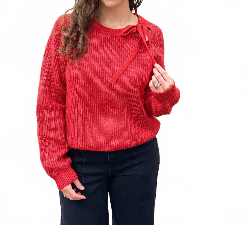 NEW HEM & THREAD tie neck sweater in red